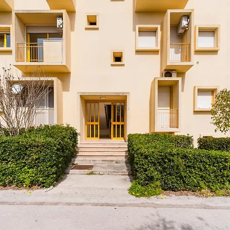 Hébergement de vacances Casa Anthea A *